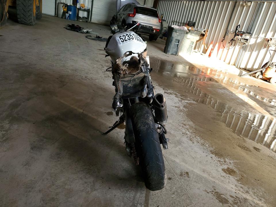 2011 Kawasaki Ex250 მანქანა იყიდება აუქციონზე, vin: JKAEXMJ11BDA76626, აუქციონის ნომერი: 52351056