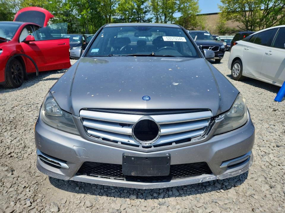 2012 Mercedes-benz C მანქანა იყიდება აუქციონზე, vin: WDDGF8BB8CR206893, აუქციონის ნომერი: 53570546
