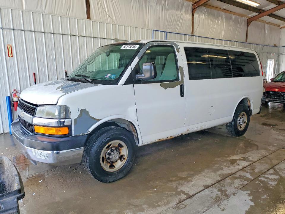 Продаж на аукціоні авто 2010 Chevrolet Express G2500, vin: 1GBZGRDG3A1105954, номер лоту: 52343216