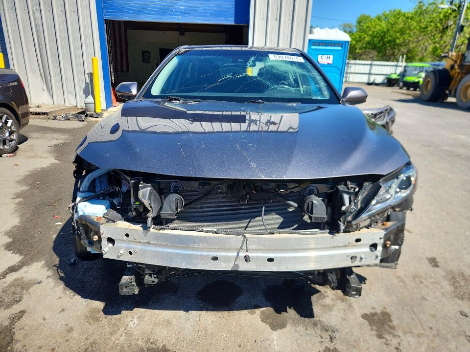 Auction sale of the 2018 Toyota Camry, vin: 4T1B11HK0JU562424, lot number: 53074076
