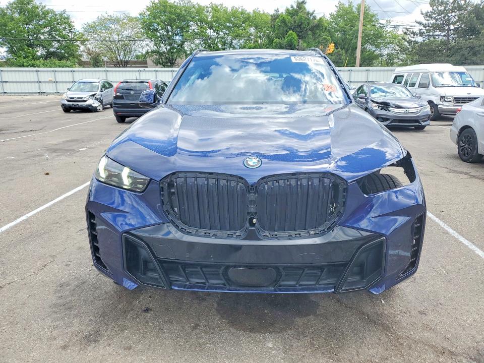 53627176 :رقم المزاد ، 5UX43EU09T9084138 vin ، 2026 Bmw X5 مزاد بيع