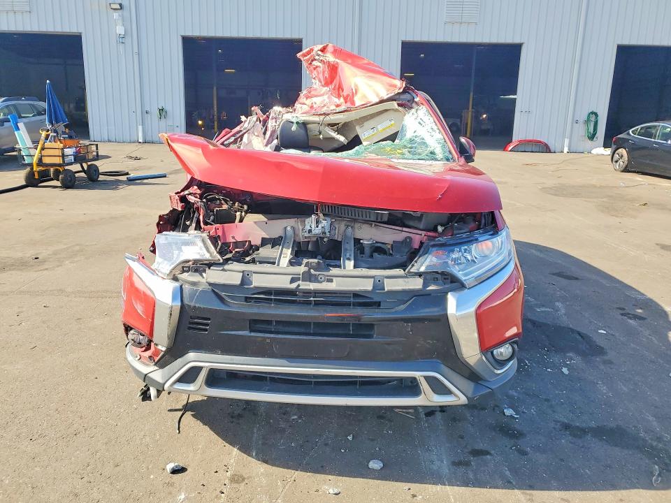 Продаж на аукціоні авто 2019 Mitsubishi Outlander, vin: JA4AD3A3XKZ022521, номер лоту: 53885426