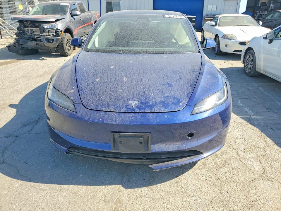 2025 Tesla Model 3 მანქანა იყიდება აუქციონზე, vin: 5YJ3E1EB8SF879928, აუქციონის ნომერი: 52992026