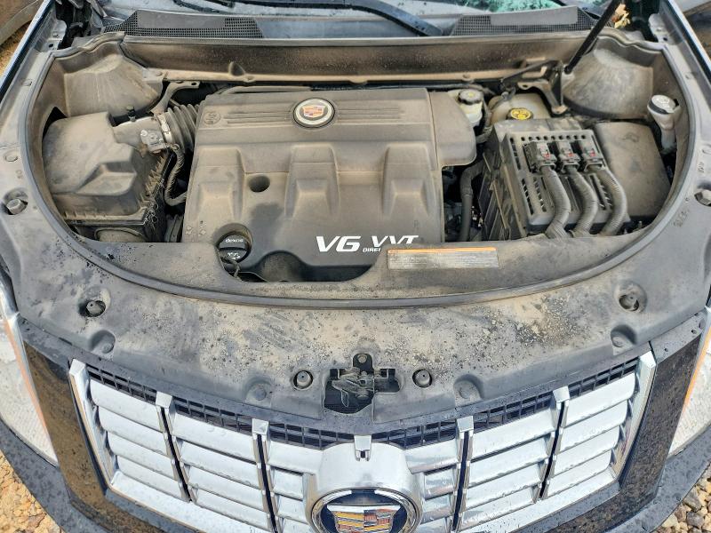 52371846 :رقم المزاد ، 3GYFNBE34FS560867 vin ، 2015 Cadillac Srx مزاد بيع