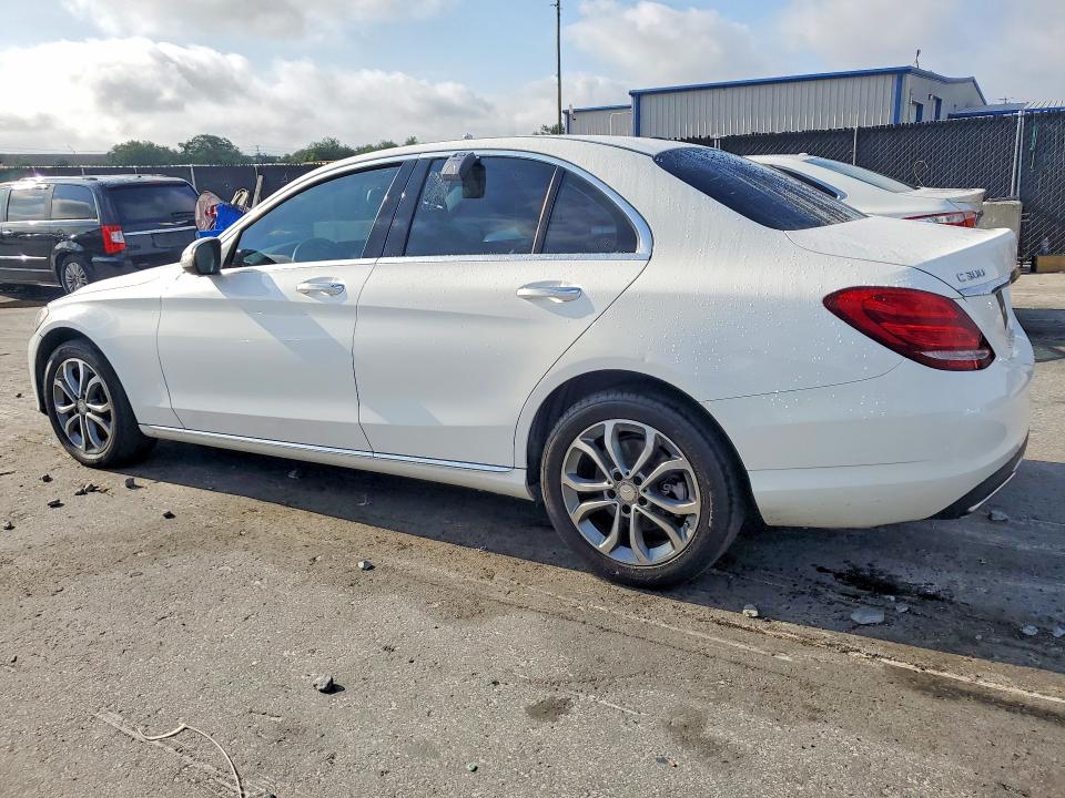Продаж на аукціоні авто 2015 Mercedes-benz C, vin: 55SWF4KB1FU013881, номер лоту: 52894346