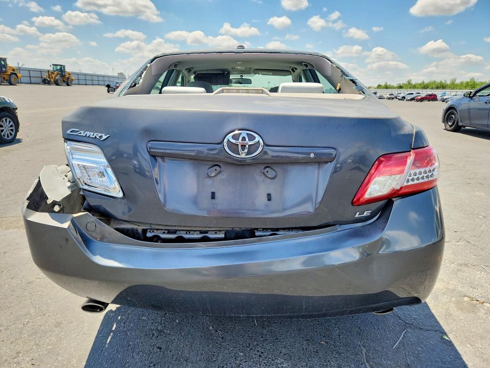 2010 Toyota Camry მანქანა იყიდება აუქციონზე, vin: 4T1BK3EK1AU114285, აუქციონის ნომერი: 52497816