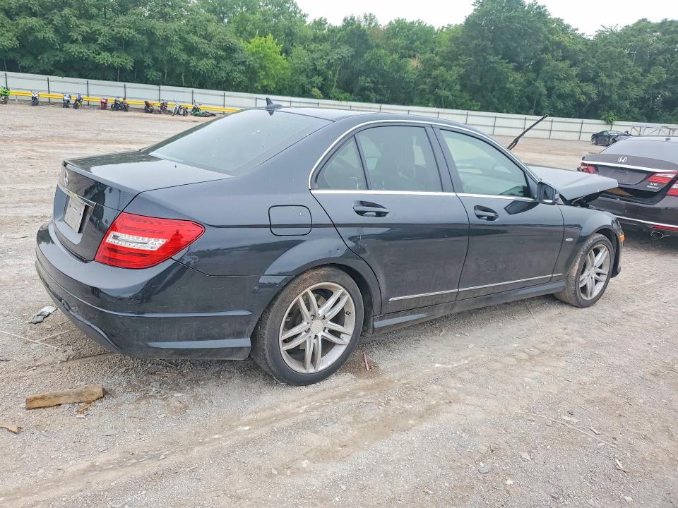 54461676 :رقم المزاد ، WDDGF4HB8CA636454 vin ، 2012 Mercedes-benz C مزاد بيع