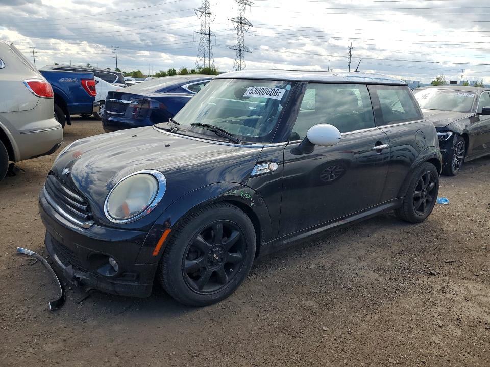53000606 :رقم المزاد ، WMWMF3C57ATZ64102 vin ، 2010 Mini Cooper مزاد بيع