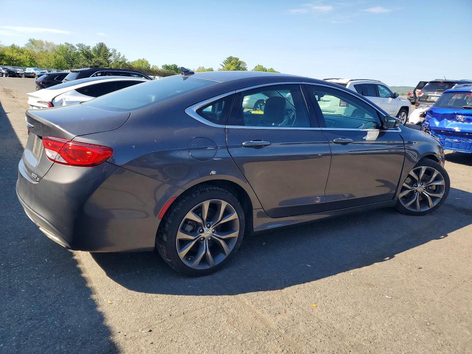 52203456 :رقم المزاد ، 1C3CCCCG3FN567639 vin ، 2015 Chrysler 200 مزاد بيع