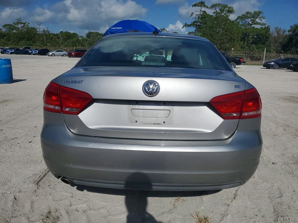 Продажа на аукционе авто 2013 Volkswagen Passat, vin: 1VWBH7A3XDC102555, номер лота: 54785936