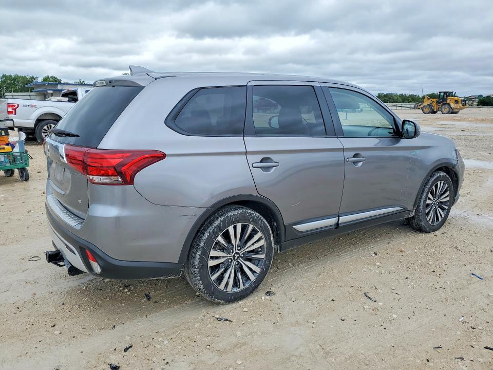 Продаж на аукціоні авто 2020 Mitsubishi Outlander, vin: JA4AD3A35LZ047988, номер лоту: 51035356