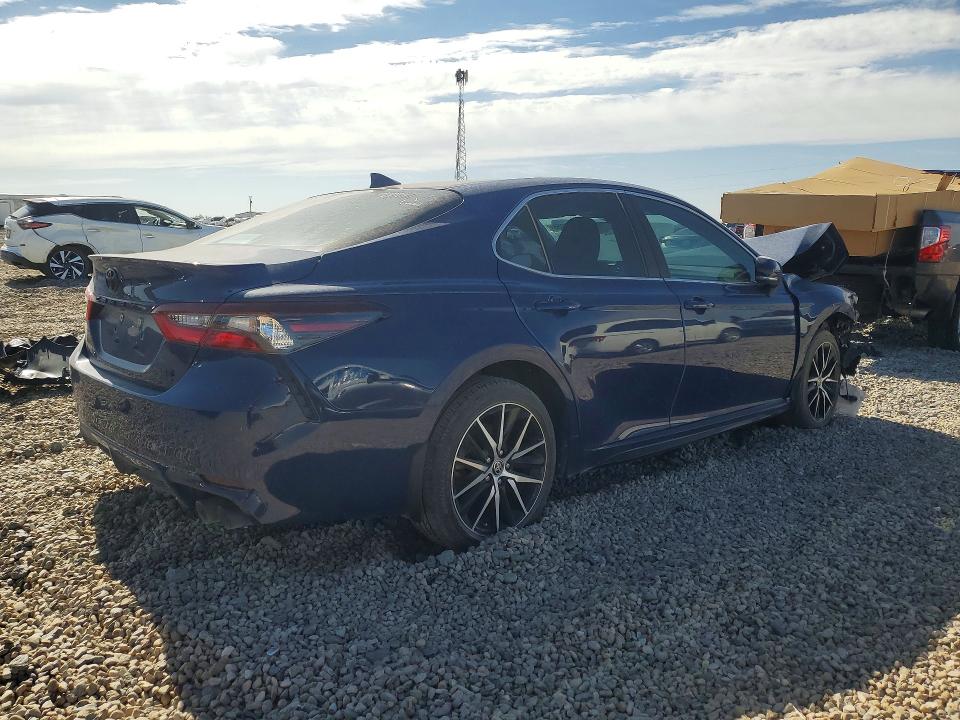 Продажа на аукционе авто 2024 Toyota Camry, vin: 4T1G11AK4RU210247, номер лота: 52823056