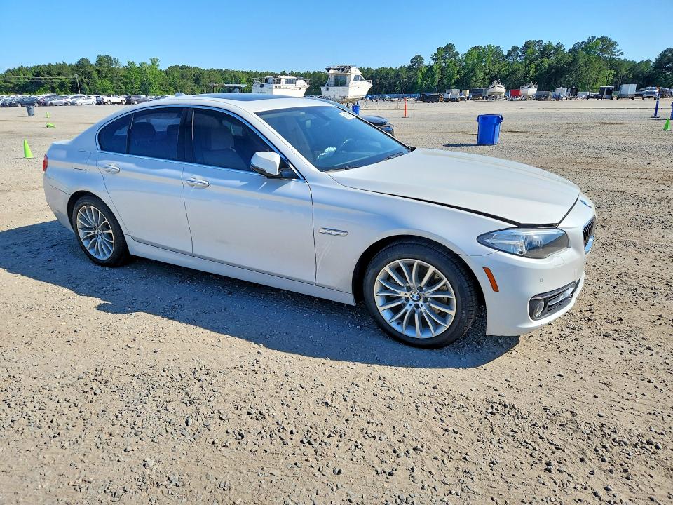 53975286 :رقم المزاد ، WBA5A5C51FD515000 vin ، 2015 Bmw 528 مزاد بيع