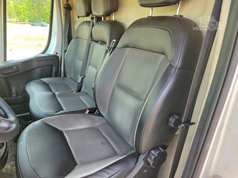 52730986 :رقم المزاد ، 3C6TRVBG1FE511198 vin ، 2015 Ram Promaster 1500 مزاد بيع
