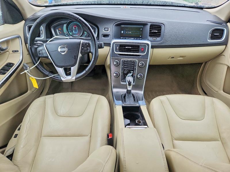 2015 Volvo S60 მანქანა იყიდება აუქციონზე, vin: YV140MFB6F1315531, აუქციონის ნომერი: 53214856