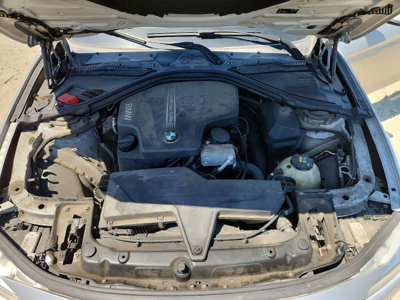 52014126 :رقم المزاد ، WBA8E3G50GNU03591 vin ، 2016 Bmw 328 مزاد بيع