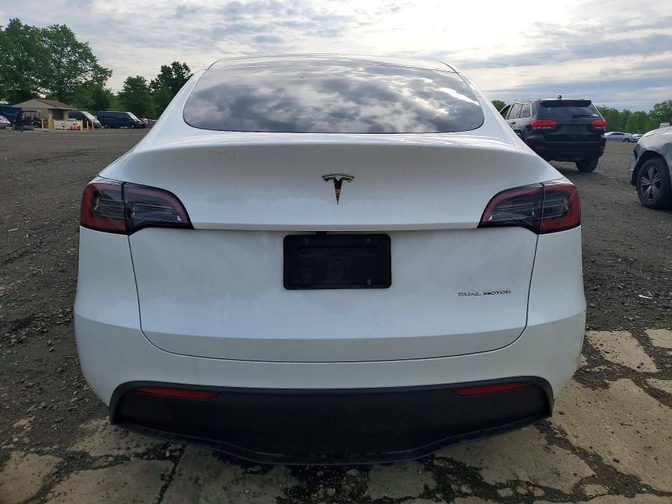 Продаж на аукціоні авто 2025 Tesla Model Y, vin: 7SAYGDEE5SF290334, номер лоту: 52847036