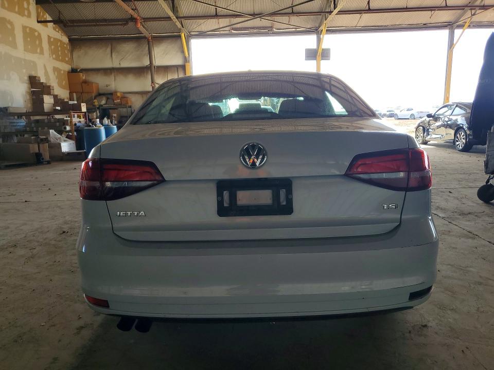 53834376 :رقم المزاد ، 3VW2B7AJ7HM411372 vin ، 2017 Volkswagen Jetta مزاد بيع