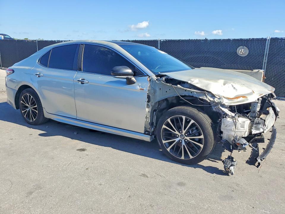 Продажа на аукционе авто 2018 Toyota Camry, vin: 4T1B11HK6JU548432, номер лота: 53875336