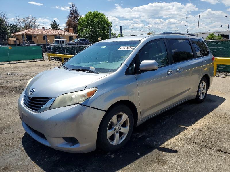 2013 Toyota Sienna მანქანა იყიდება აუქციონზე, vin: 5TDKK3DC2DS401318, აუქციონის ნომერი: 53574146