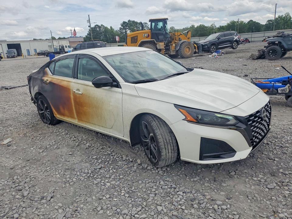 54793396 :رقم المزاد ، 1N4BL4CV2PN315898 vin ، 2023 Nissan Altima مزاد بيع