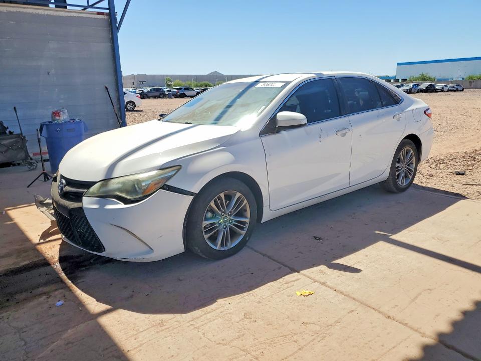 2015 Toyota Camry მანქანა იყიდება აუქციონზე, vin: 4T1BF1FK1FU042566, აუქციონის ნომერი: 54602576