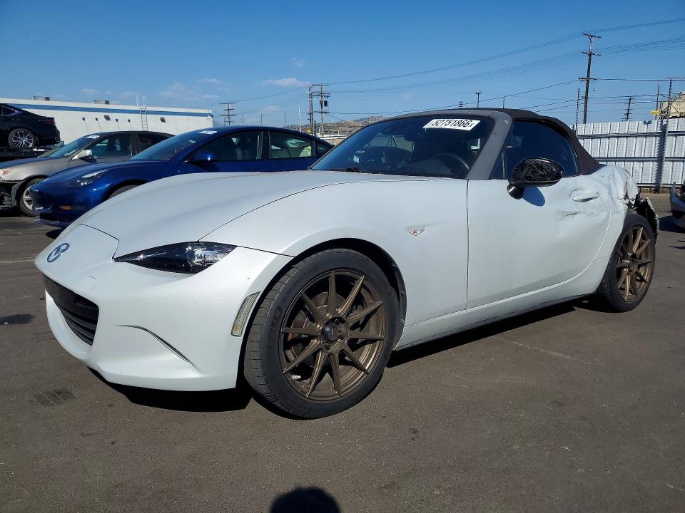 52751866 :رقم المزاد ، JM1NDAD75J0202261 vin ، 2018 Mazda Mx-5 Miata مزاد بيع