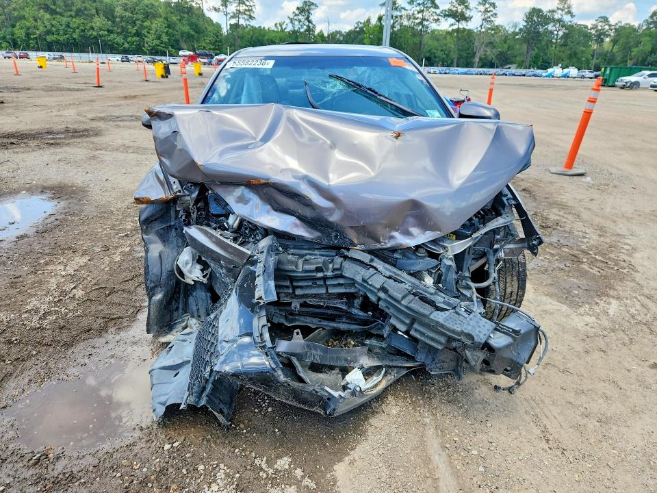 55582236 :رقم المزاد ، 4T1BF1FKXGU583892 vin ، 2016 Toyota Camry مزاد بيع