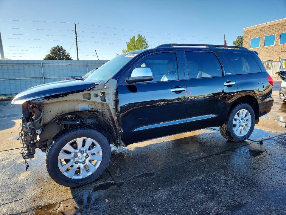 51808106 :رقم المزاد ، 5TDDW5G17HS154242 vin ، 2017 Toyota Sequoia مزاد بيع