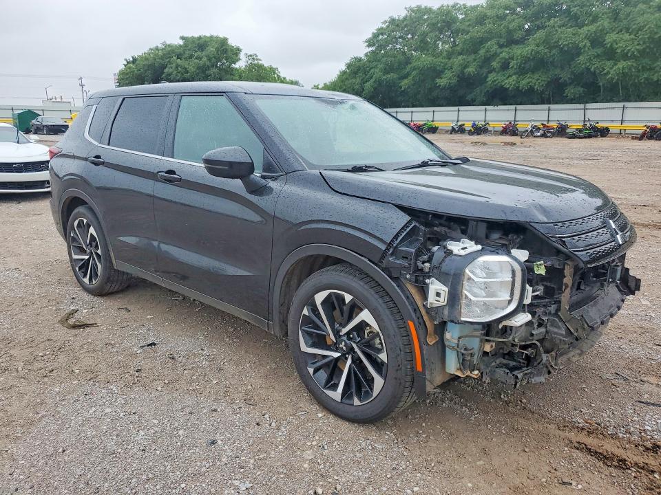 54003236 :رقم المزاد ، JA4J4UA84PZ027044 vin ، 2023 Mitsubishi Outlander مزاد بيع