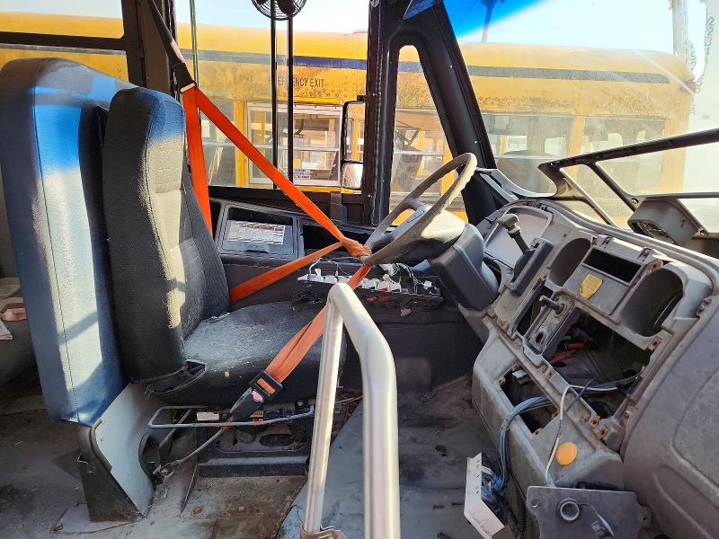2010 Freightliner Chassis მანქანა იყიდება აუქციონზე, vin: 4UZABRDT4ACAN9607, აუქციონის ნომერი: 52316556