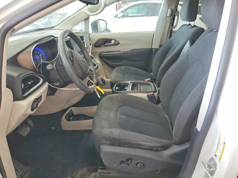 53708466 :رقم المزاد ، 2C4RC1BG5HR768380 vin ، 2017 Chrysler Pacifica مزاد بيع