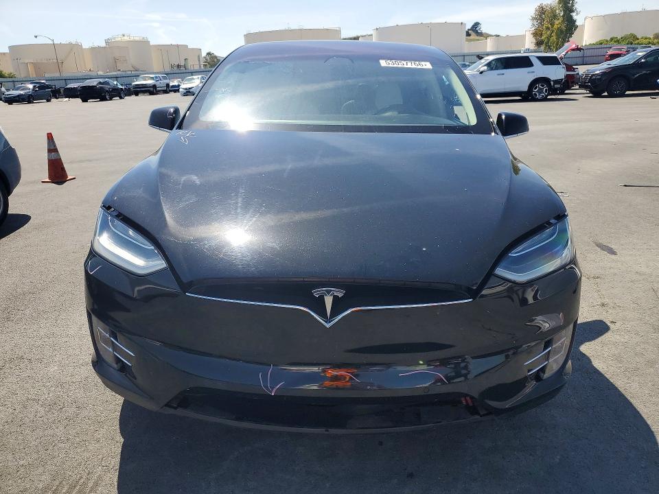 2019 Tesla Model X მანქანა იყიდება აუქციონზე, vin: 5YJXCBE23KF160549, აუქციონის ნომერი: 53057766