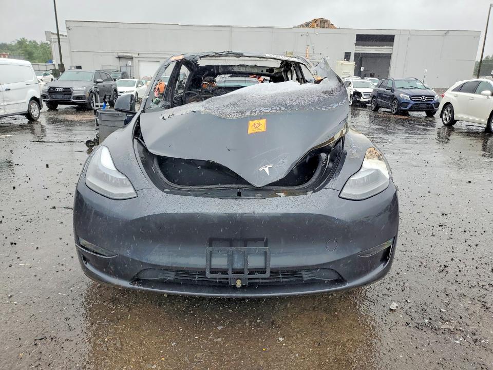 Продажа на аукционе авто 2024 Tesla Model Y, vin: 7SAYGAEE0RF002504, номер лота: 51901136