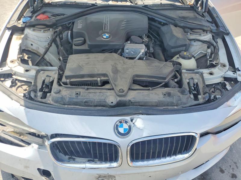 51962556 :رقم المزاد ، WBA8E5G52HNU23077 vin ، 2017 Bmw 320 مزاد بيع