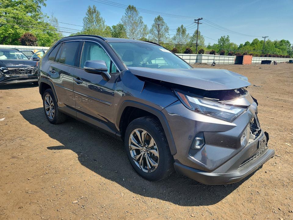 53963306 :رقم المزاد ، 2T3B6RFV0NW034425 vin ، 2022 Toyota Rav4 مزاد بيع