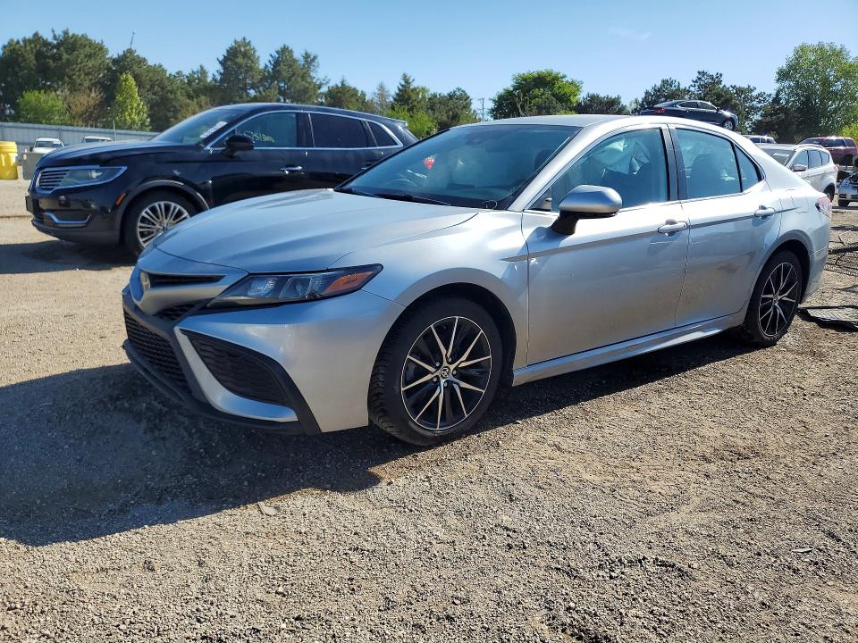 2022 Toyota Camry მანქანა იყიდება აუქციონზე, vin: 4T1G11AK0NU628704, აუქციონის ნომერი: 41629856