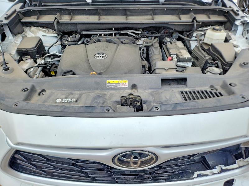 53215246 :رقم المزاد ، 5TDGZRBH3NS568405 vin ، 2022 Toyota Highlander مزاد بيع