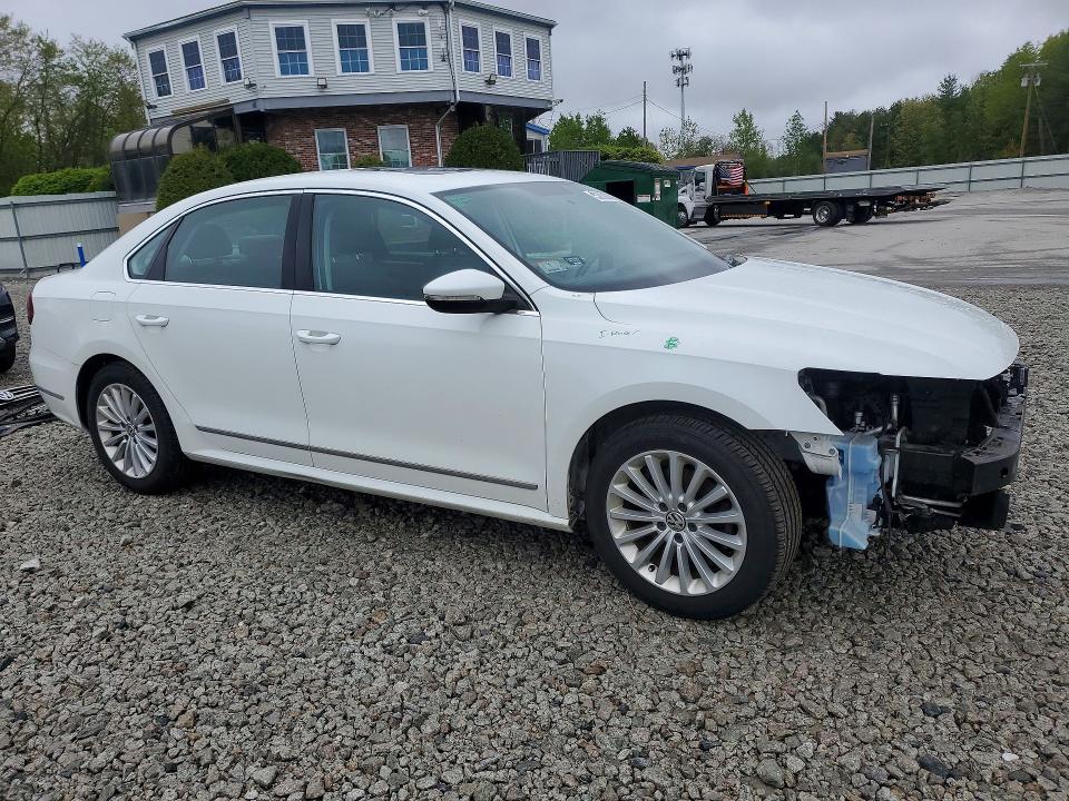 53880066 :رقم المزاد ، 1VWBT7A33HC024172 vin ، 2017 Volkswagen Passat مزاد بيع