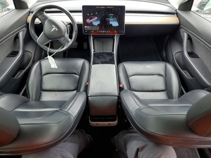 55230916 :رقم المزاد ، 5YJ3E1EB3JF183704 vin ، 2018 Tesla Model 3 مزاد بيع