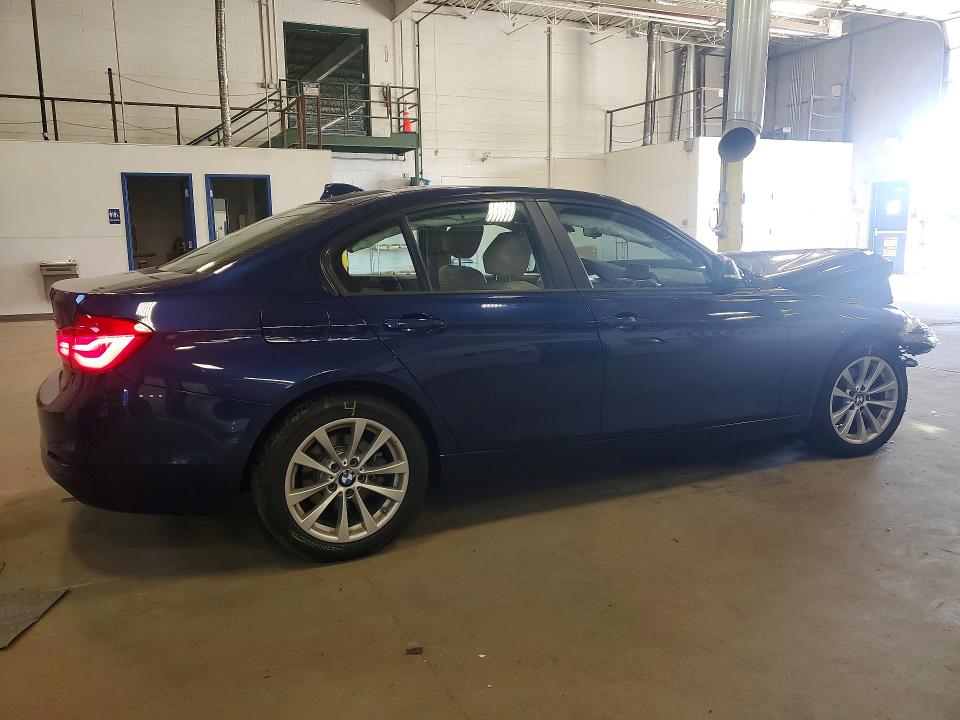 53089836 :رقم المزاد ، WBA8A3C59JA487068 vin ، 2018 Bmw 320 مزاد بيع