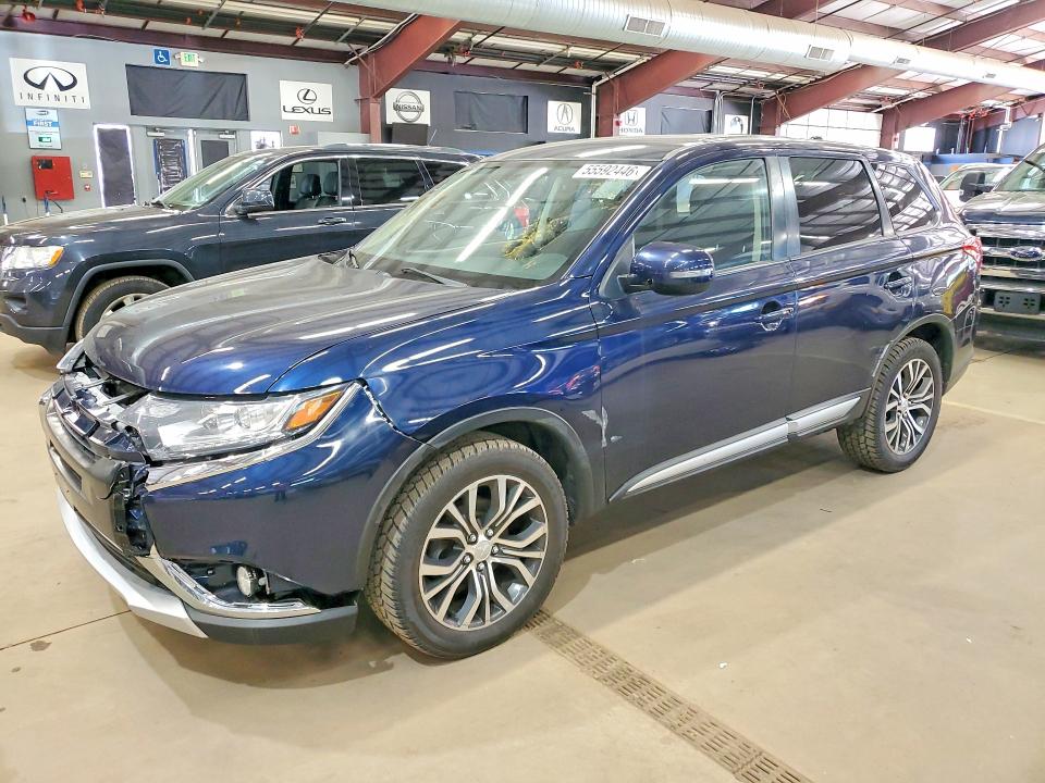 2017 Mitsubishi Outlander მანქანა იყიდება აუქციონზე, vin: JA4AZ3A39HZ056542, აუქციონის ნომერი: 55592446