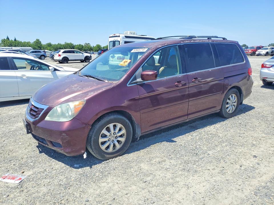 52605216 :رقم المزاد ، 5FNRL3H6XAB033924 vin ، 2010 Honda Odyssey مزاد بيع