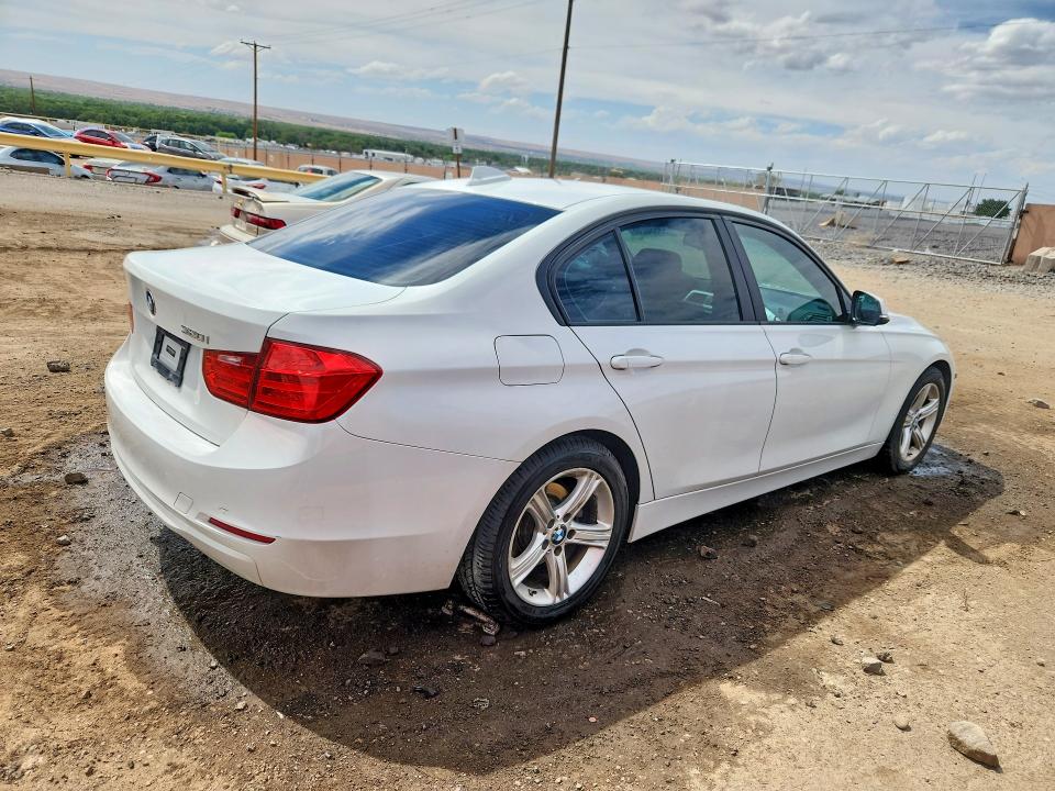 53580266 :رقم المزاد ، WBA3B1C51FK139973 vin ، 2015 Bmw 320 مزاد بيع