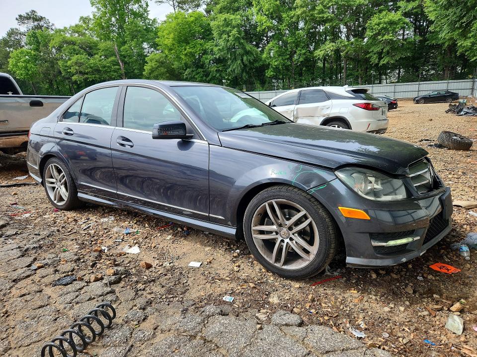 Aukcja sprzedaży 2013 Mercedes-benz C, vin: WDDGF4HB2DR275080, numer aukcji: 52868956