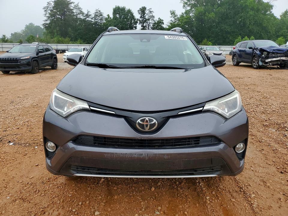 2017 Toyota Rav4 მანქანა იყიდება აუქციონზე, vin: JTMWFREV5HJ101638, აუქციონის ნომერი: 54305876