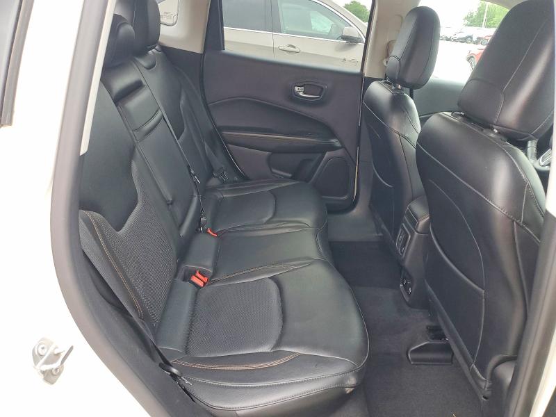 54435556 :رقم المزاد ، 3C4NJDCB8JT100780 vin ، 2018 Jeep Compass مزاد بيع