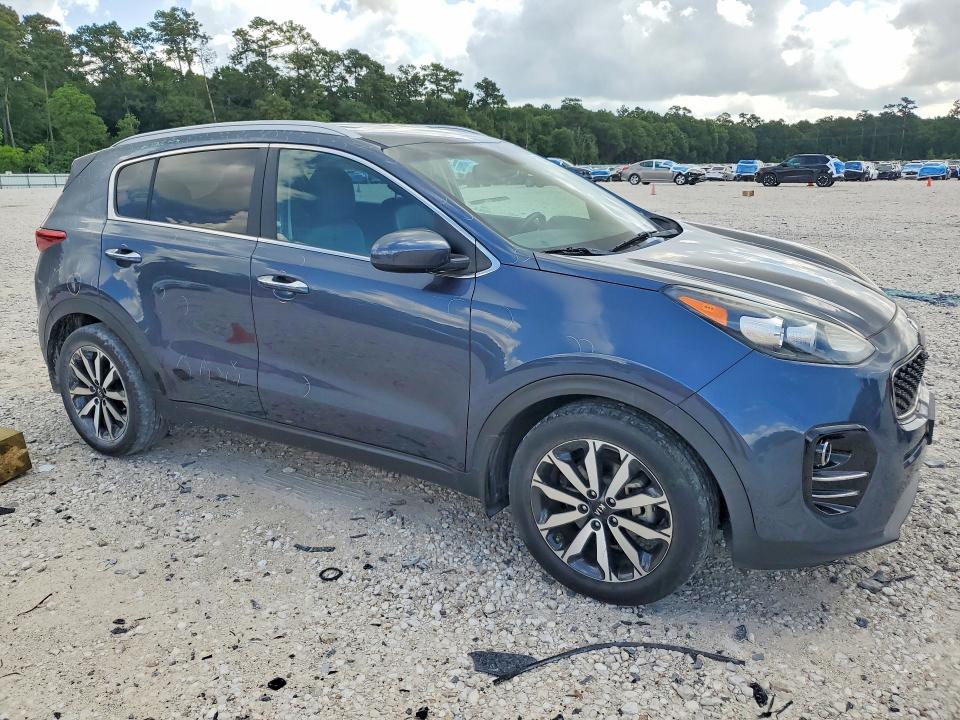 55042976 :رقم المزاد ، KNDPN3AC3H7263578 vin ، 2017 Kia Sportage مزاد بيع