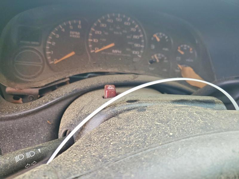 52704516 :رقم المزاد ، 2GCEC19T121292149 vin ، 2002 Chevrolet Silverado مزاد بيع