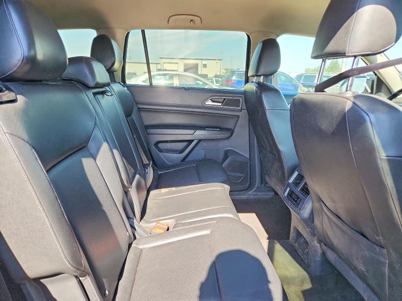 54896106 :رقم المزاد ، 1V2KR2CA8JC505832 vin ، 2018 Volkswagen Atlas مزاد بيع